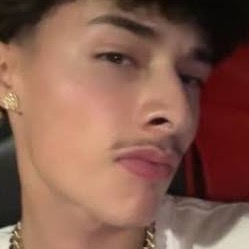 Chat with Alex chino - Flipped.Chat - AI Character Chatbot